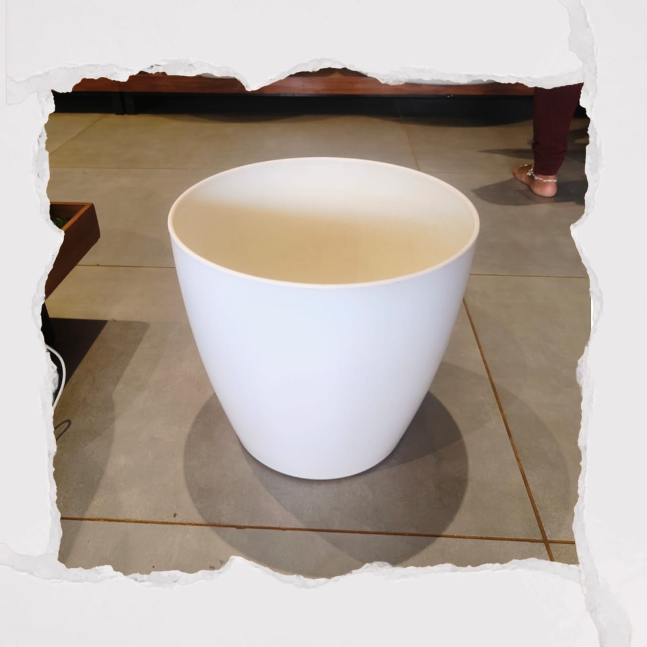 Valencia 35 - White